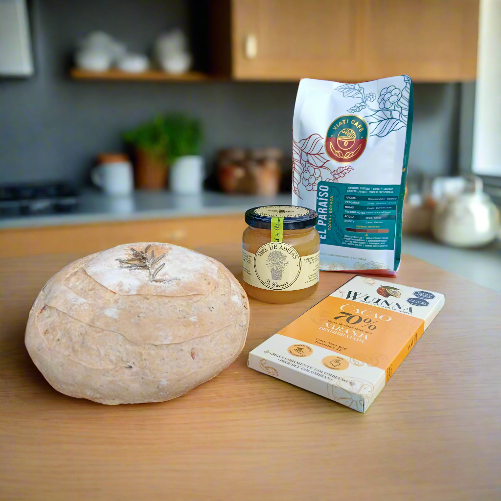 KIT MAMÁ JAGUAR . Con chocolate y pan de tomate y romero